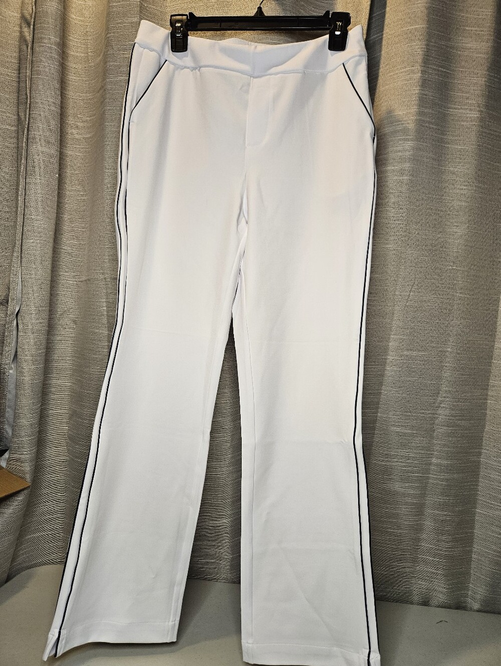 ACEGOLFS EAGLE 28 Inch Performance Stretch Ankle Pants White W/ Stripes Medium - Picture 3 of 14